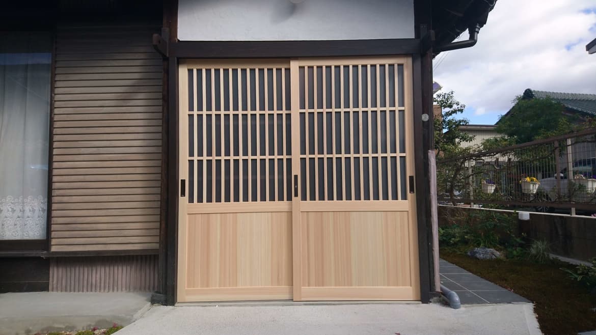 木製玄関新調 | 木製玄関の新調なら建具修理の窓口名古屋市守山区